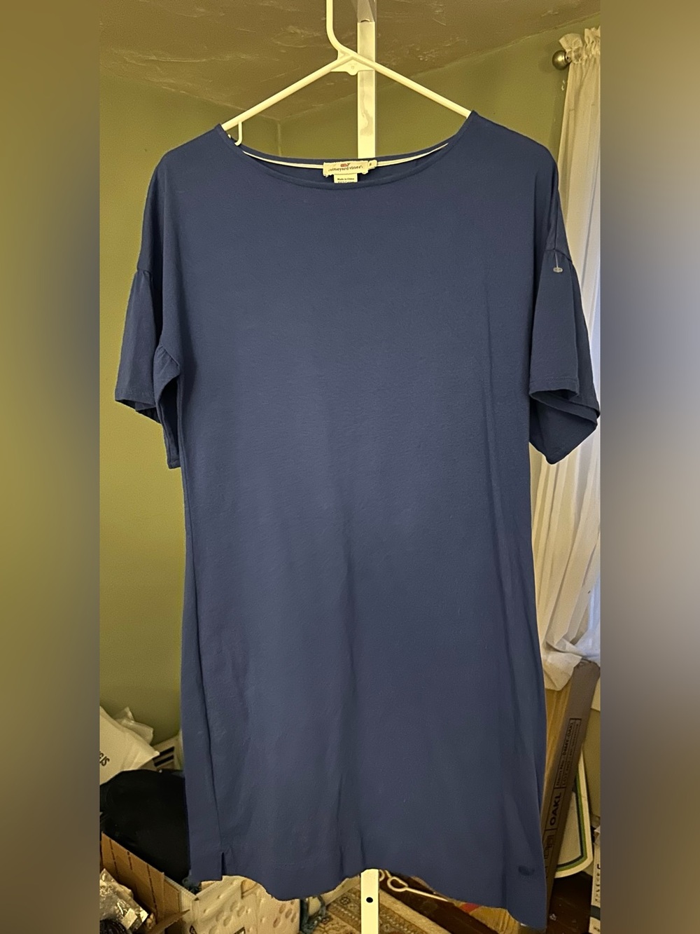 Vineyard Vines Navy Blue casual t-shirt dress with pleated sleeves